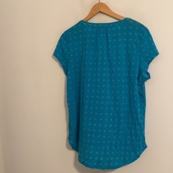 LIZ CLAIBORNE BLUE SHORT SLEEVE BLOUSE LARGE - Picture 3 of 3